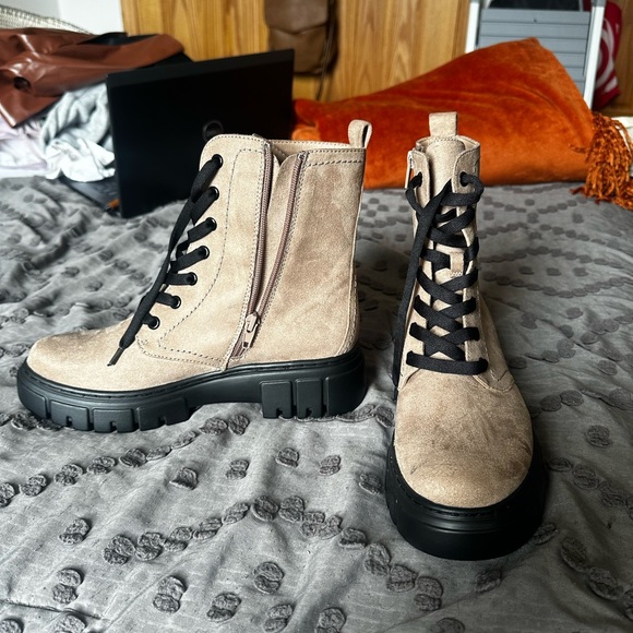 Combat boot - Picture 2 of 8